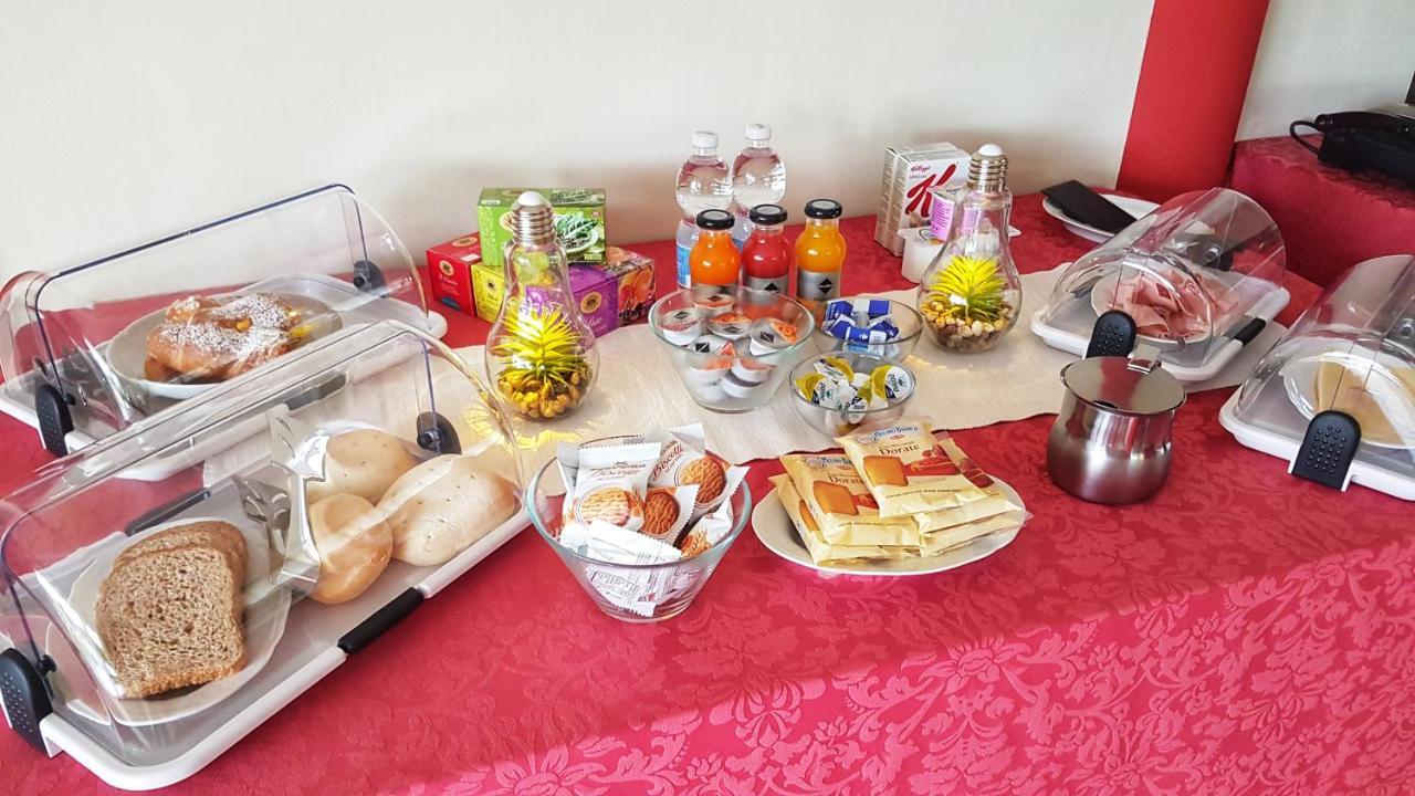 Asso Bed & Breakfast Manerba del Garda Dış mekan fotoğraf